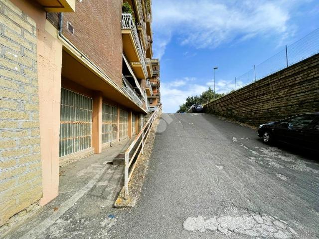 Box in Via Appia Nord 33, Cisterna di Latina - Foto 1