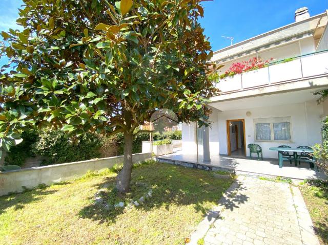 Villa in Via dei Faggi 10, Anzio - Foto 1