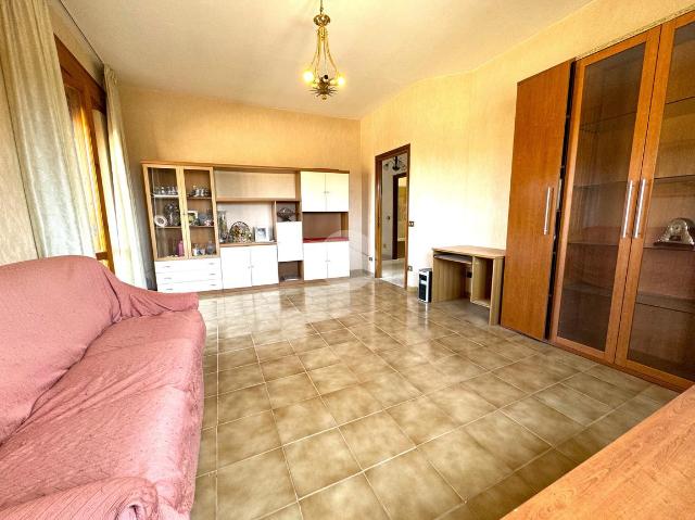 4-room flat in Via Sessa Aurunca 8, Anzio - Photo 1