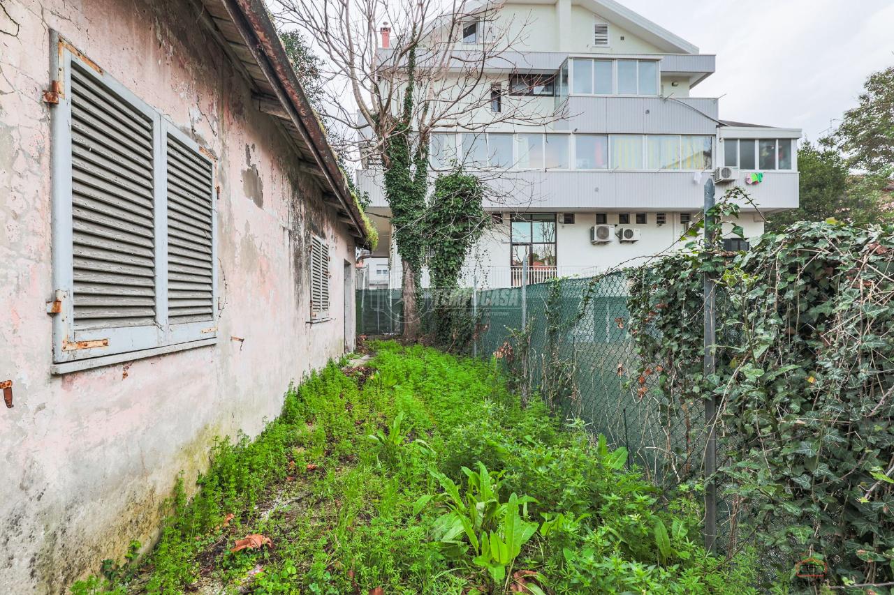 Casa indipendente in vendita a Riccione