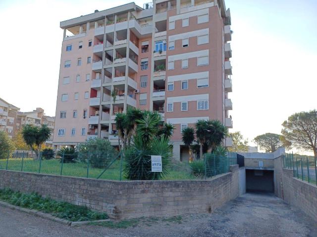 One-room flat in {3}, Piazza Pier Luigi Nervi 28 - Photo 1