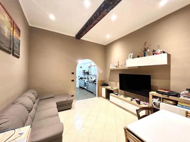 Apartament in Vico delle Camelie 8, Genova - Photo 1