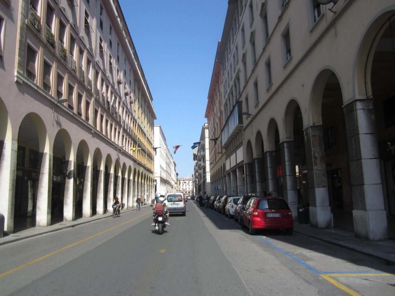 Locale commerciale in Rande 57123, Livorno, {3} - Foto 1