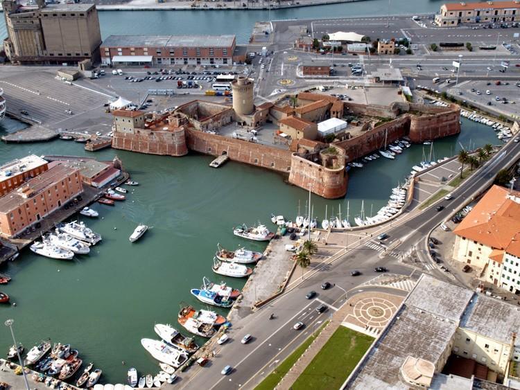 Albergo in vendita a Livorno