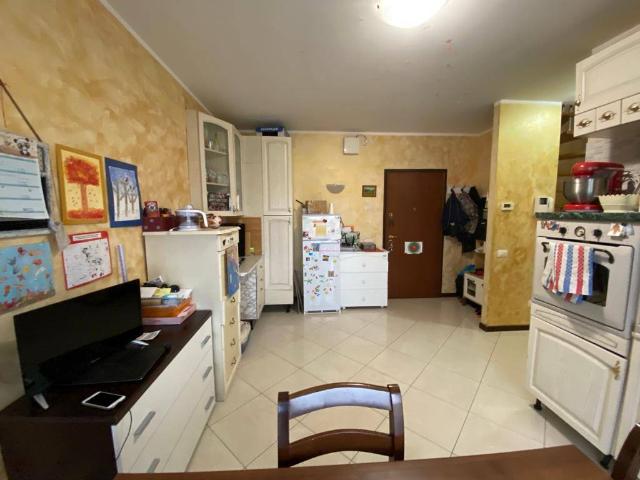 Zweizimmerwohnung in Via Guglielmo Oberdan 34, Cambiago - Foto 1