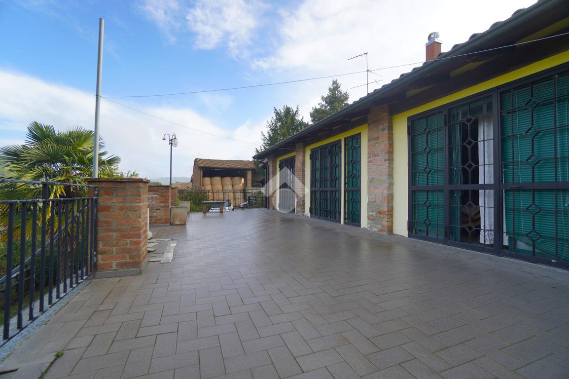 Villa in vendita a Rocca Susella