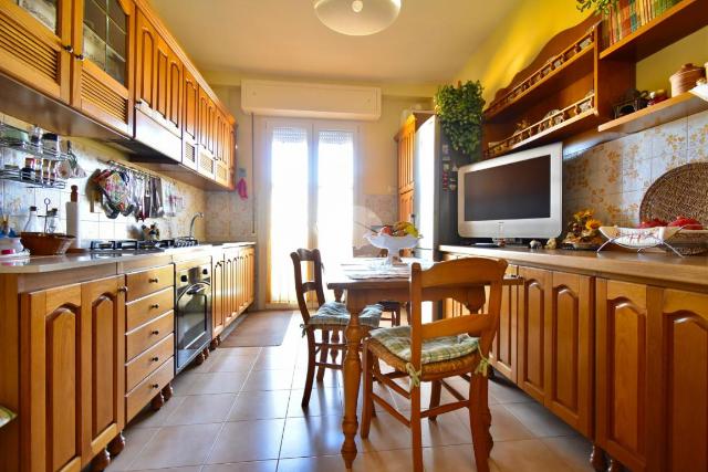 Dreizimmerwohnung in Via Dante di Nanni, Santarcangelo di Romagna - Foto 1