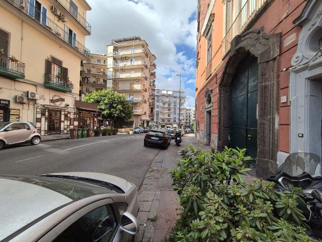 Negozio in Via Alessandro Manzoni 45, Napoli - Foto 1