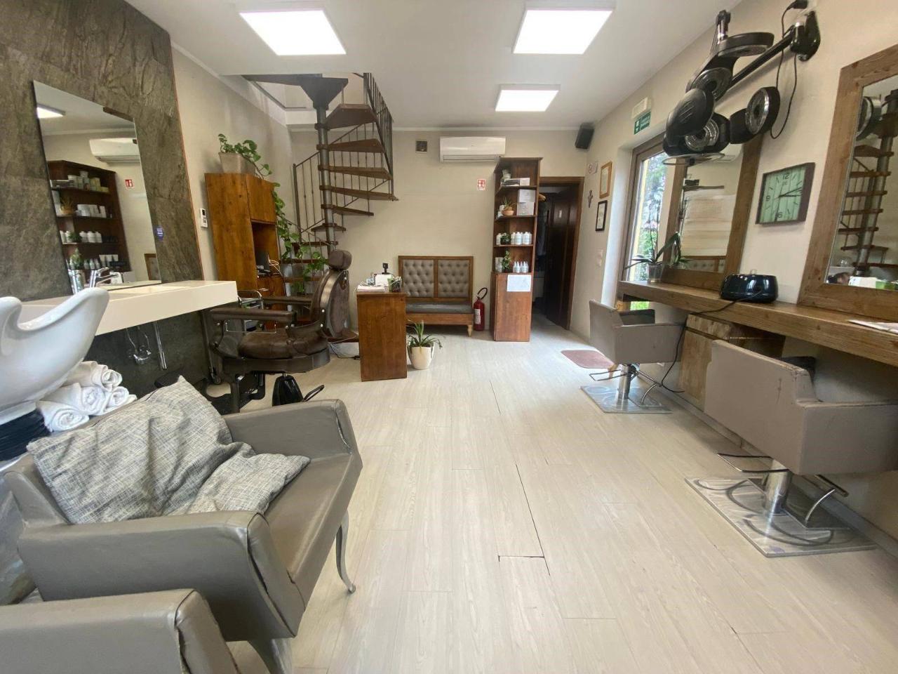 Negozio in Via della Libertà, Capannori, {3} - Foto 1