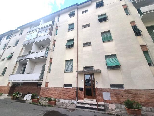 4-room flat in Via delle Cornacchie, Lucca - Photo 1