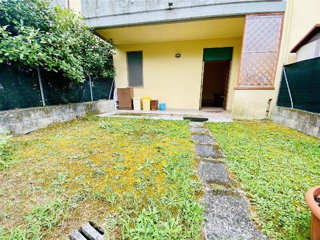 2-room flat in Via San Giuseppe, Altopascio - Photo 1