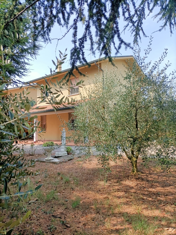 Casa indipendente in vendita a Faenza