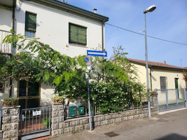 Detached house in Via Isonzo 12, Russi - Photo 1