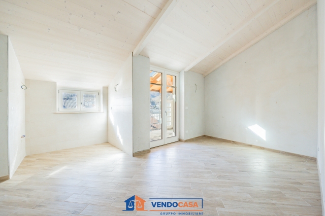 3-room flat in Via Umberto I, Vernante - Photo 1