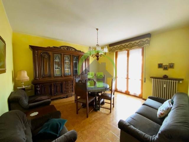 3-room flat, Leffe - Photo 1