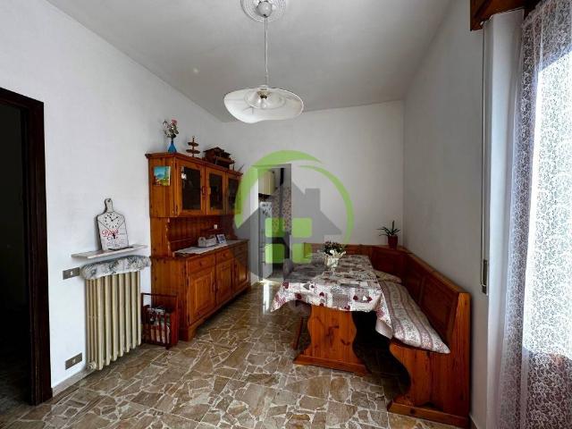 4-room flat, Gandino - Photo 1