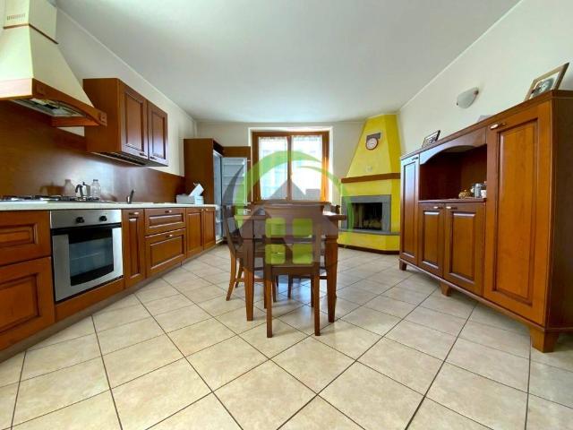 3-room flat, Casnigo - Photo 1