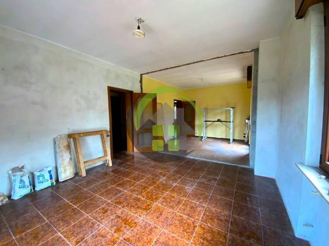 4-room flat, Gandino - Photo 1