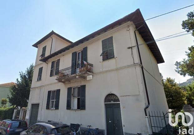 Palazzo in vendita a Sestri Levante