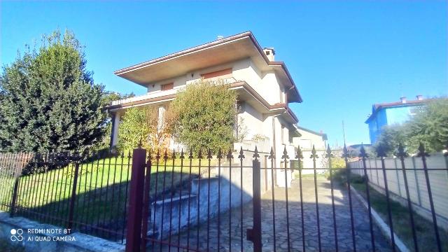 Villa in Via Enrico De Nicola, Caravaggio - Foto 1