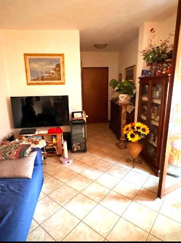 3-room flat in Via Cavour, Prato - Photo 1