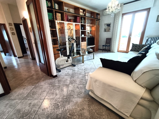 Apartament in Via Ariodante Naldi, Prato - Photo 1