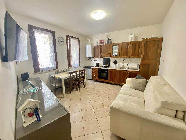 2-room flat, Bagnolo San Vito - Photo 1