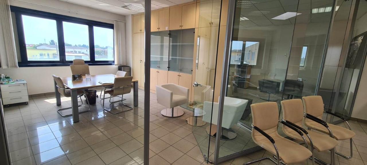 Ufficio in , Bagnolo San Vito, {3} - Foto 2