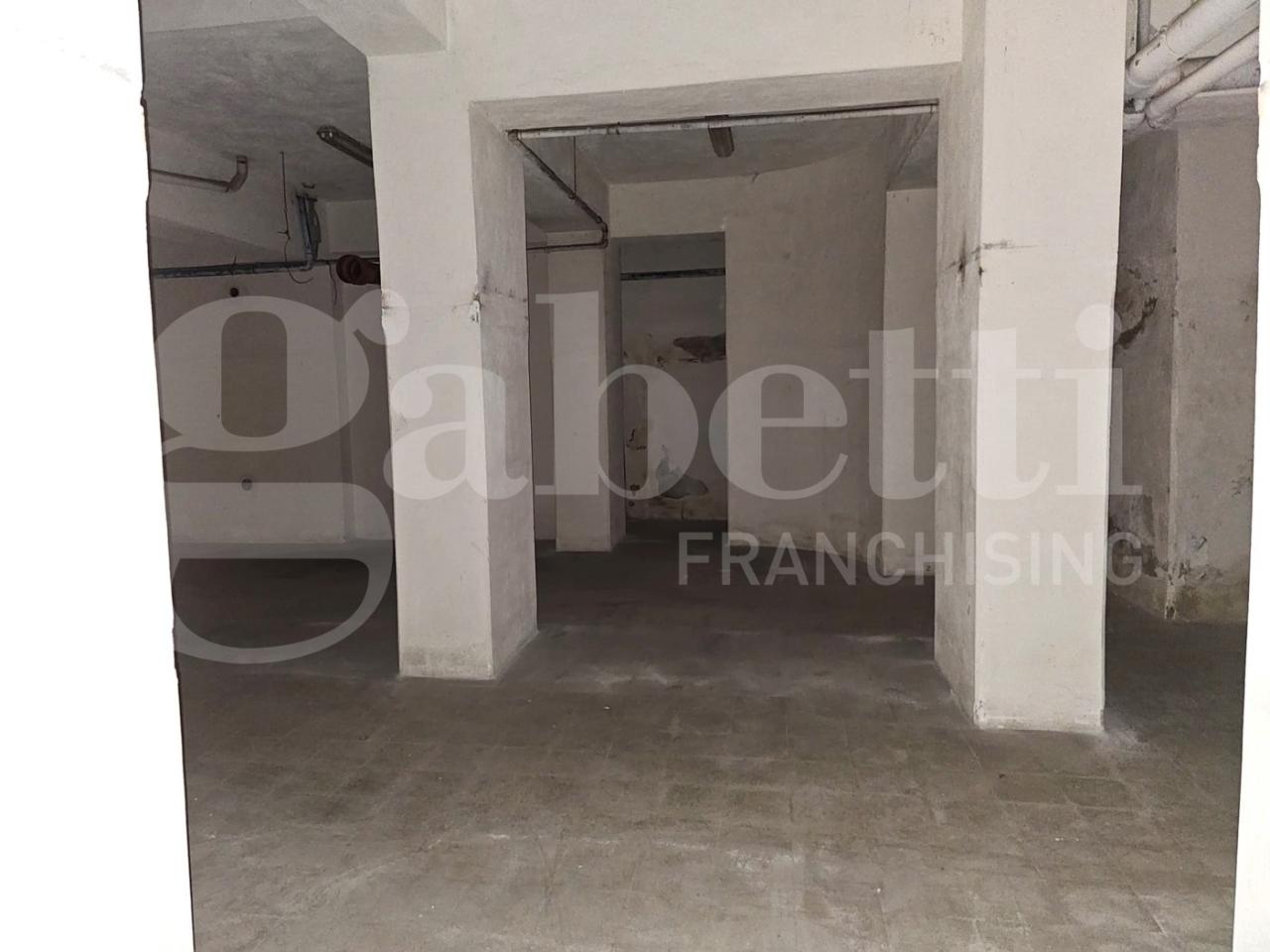 Magazzino in Via Santa Maria di Gesù Inferiore 13, Messina, {3} - Foto 2