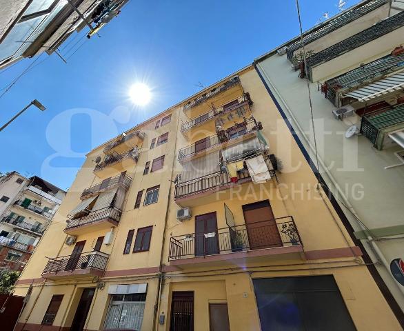 2-room flat in Via Empedocle Gangemi 3, Messina - Photo 1