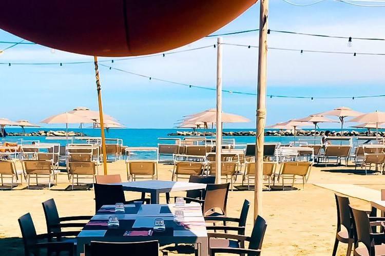 Negozio in Lungomare Europa, Camaiore, {3} - Foto 1