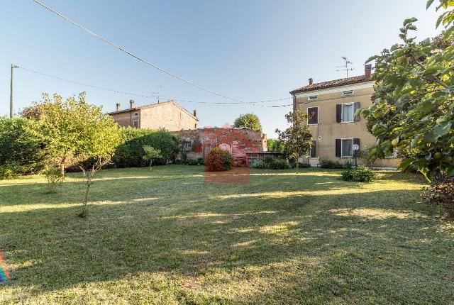 Villa in Via per Novi  89  Concordia sulla Secchia  Mo  Italia ,, Concordia sulla Secchia - Foto 1