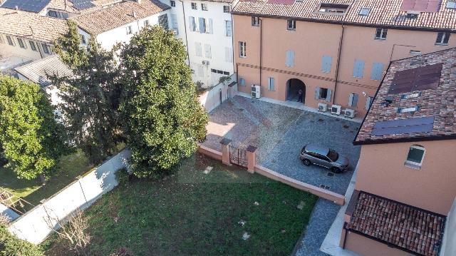 Quadrilocale in {3}, Via Trento E Trieste  42  Carpi  Mo  Italia , - Foto 1