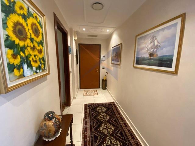 main gallery real estate image