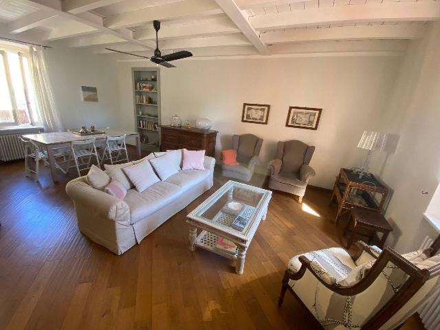 3-room flat in Piazza Giuseppe Garibaldi, Forte dei Marmi - Photo 1