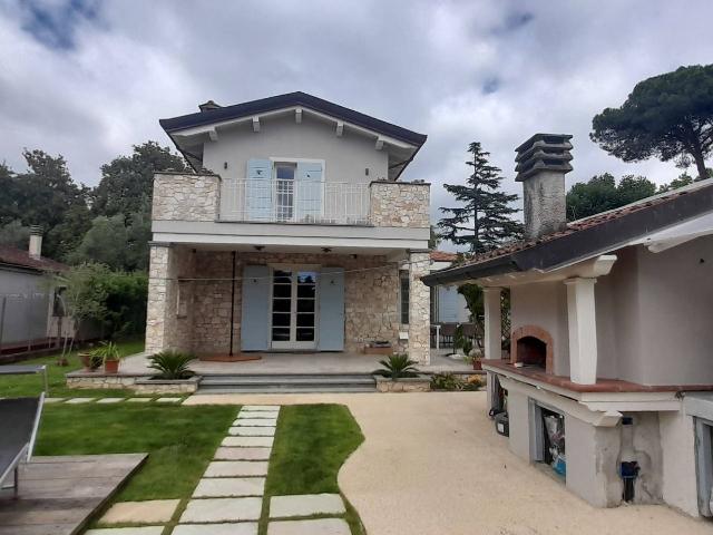 Villa in Via Lorenzo Giglioli, Forte dei Marmi - Foto 1