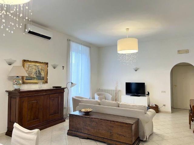 Apartament in Via Camillo Benso di Cavour, Forte dei Marmi - Photo 1