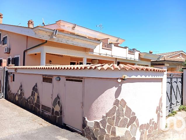 Villa in Via Mar Ligure, Pomezia - Foto 1