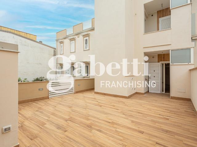 4-room flat in Via Genova, Frattamaggiore - Photo 1