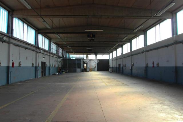 Industrial shed in {3}, Via l. Tolstoi 21 - Photo 1