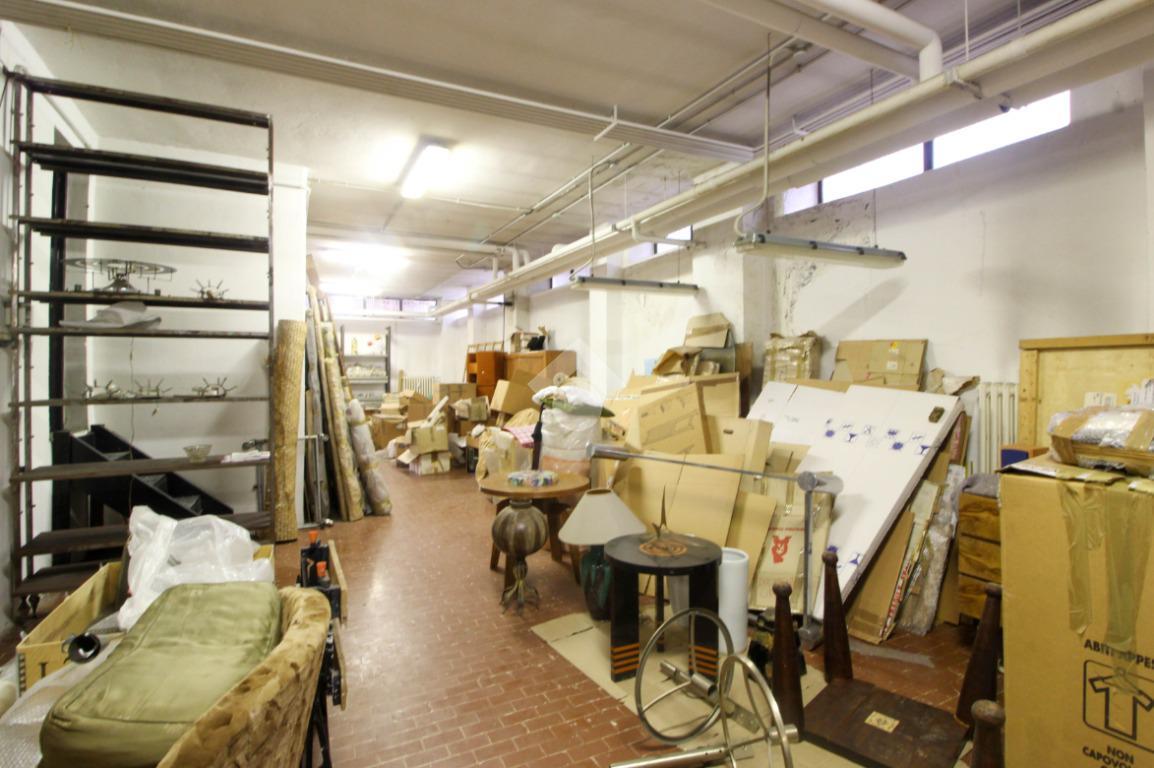 Magazzino in Via Giacomo Leopardi 5, Opera - Foto 1