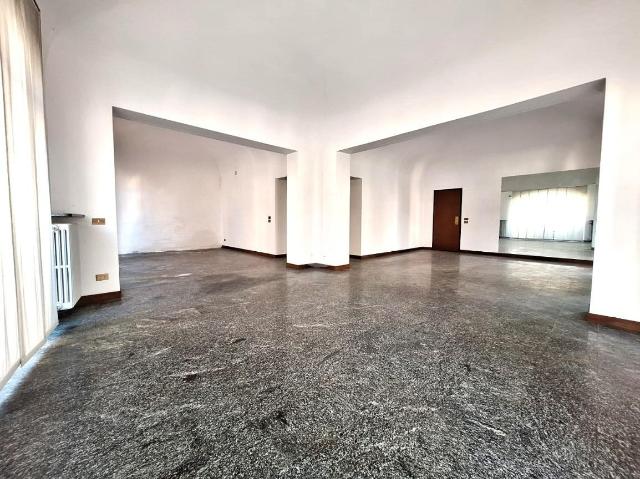 3-room flat in Via XX Settembre 24, Voghera - Photo 1