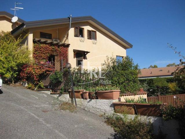 Villa in Via Luigi Maria Greco 7, Mendicino - Foto 1