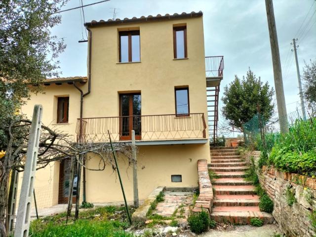 Detached house, Castiglione del Lago - Photo 1