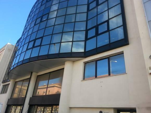 Palazzina commerciale in Via Giuseppe La Farina 207, Messina, {3} - Foto 1