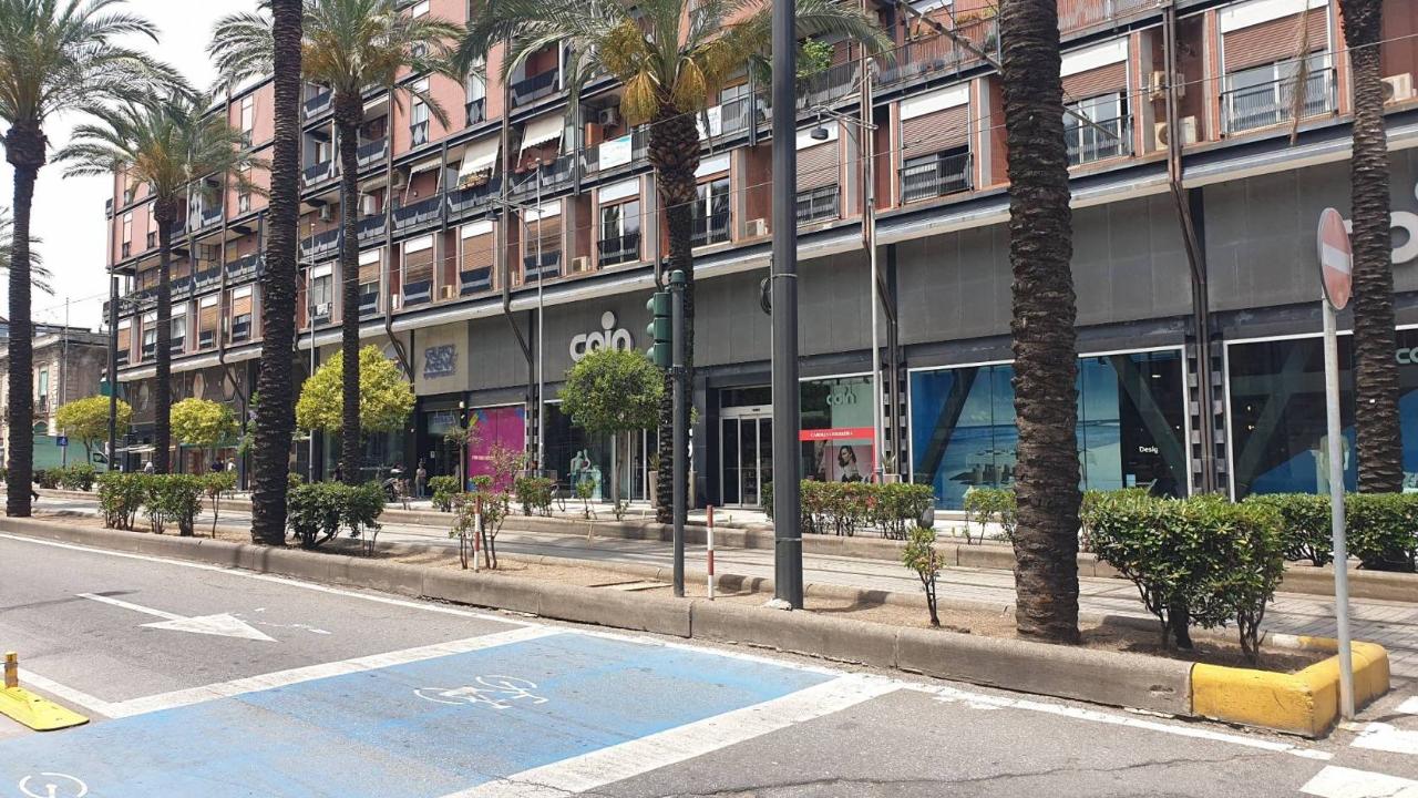 Locale commerciale in Viale San Martino 214, Messina, {3} - Foto 1