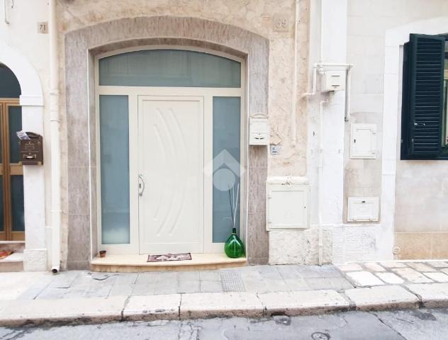 Casa indipendente in vendita a Mola Di Bari