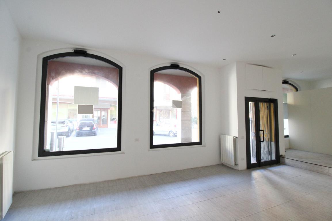 Ufficio in Via F.Lli Calvi 1, Villa D'Alme', {3} - Foto 2