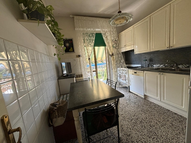 4-room flat in Via Armando Diaz, Lastra a Signa - Photo 1