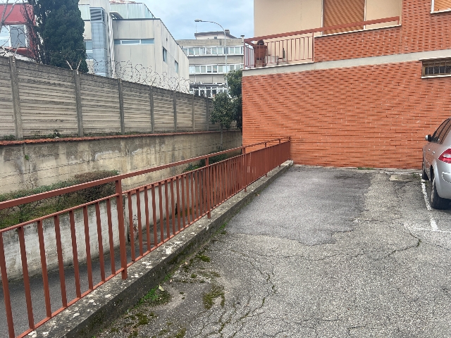 Autoparkplatz in Via della Casella, Firenze - Foto 1